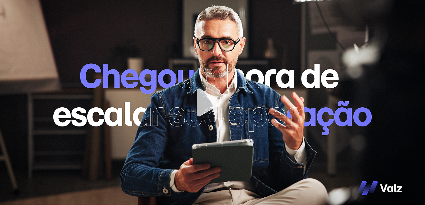 Executivo usando tablet